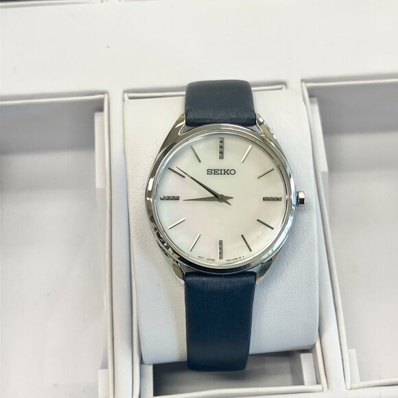 Women's Seiko Watch Mother Of Pearl Dial - Picture 3 of 8